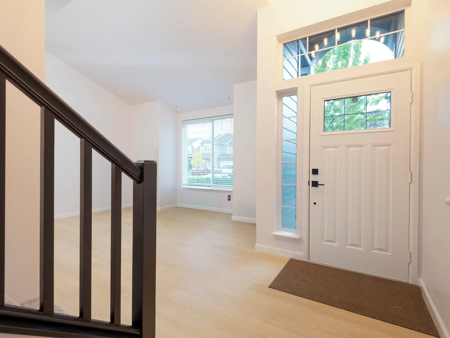 4 bed, 2.5 bath, 2603 sqft, $3,000 — Photo 4