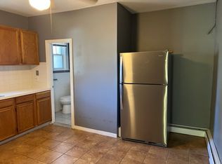 870 Douglas Ave UNIT 1R, Providence, RI 02904