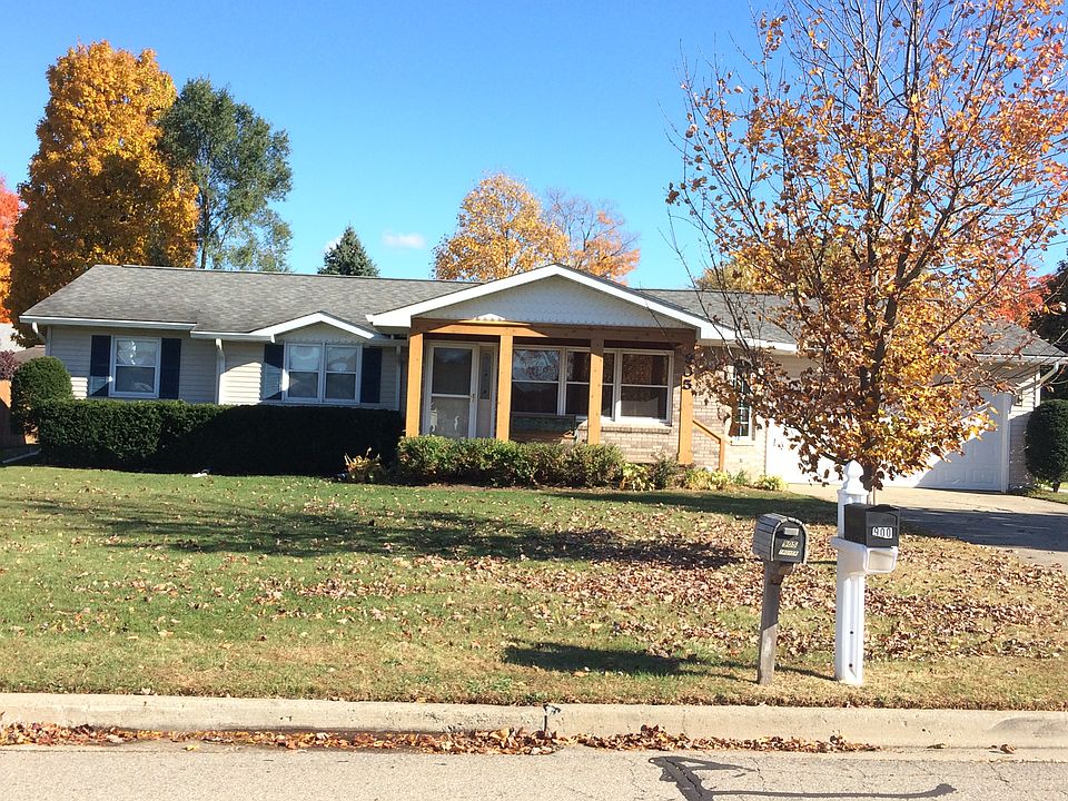 1st image of 905 Canterbury Dr