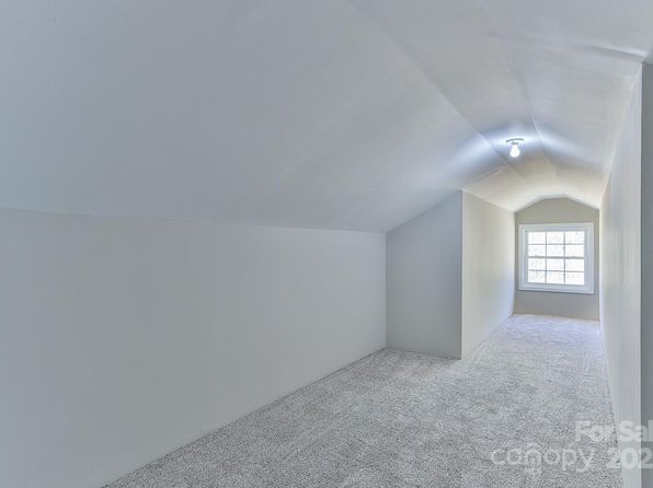 3424 Walker Cir, Lenoir, NC 28645