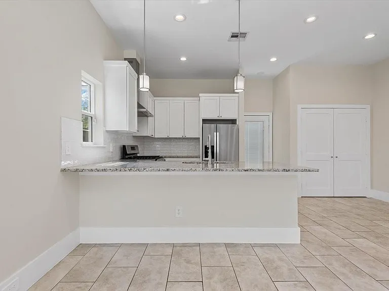 2202 Lynnfield St #A — Photo 6