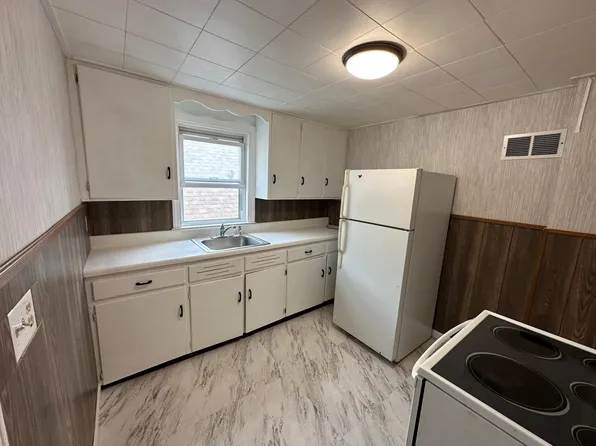 258 Broad St #2, Norwich, CT 06360