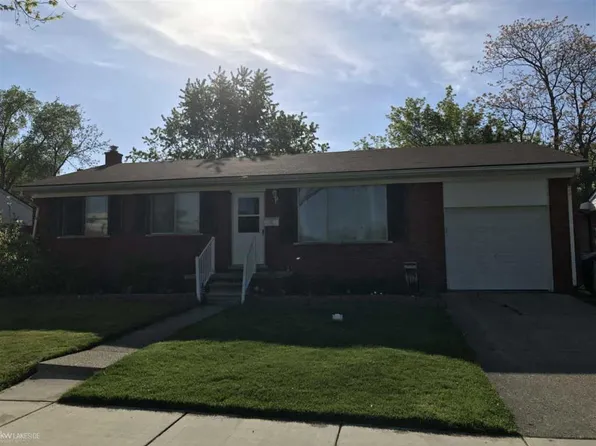 8 Barbara St, Mount Clemens, MI 48043