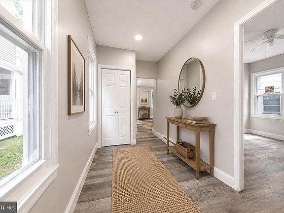 5th image of 60 Hanover St