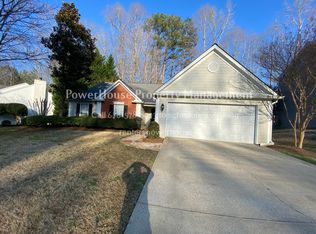 2414 Traywick Chase, Alpharetta, GA 30004