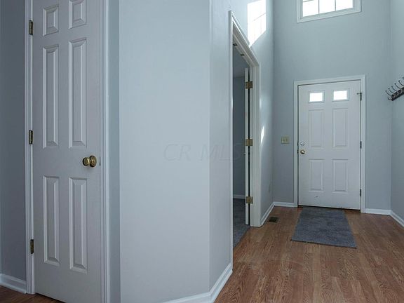 3rd image of 12800 Saratoga Ln