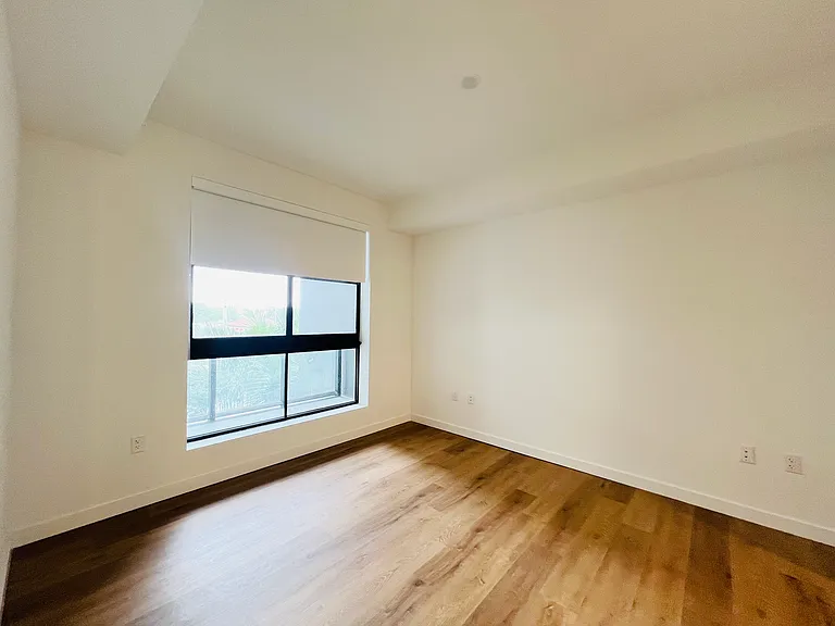 1654 NE 124th St #233 — Photo 6