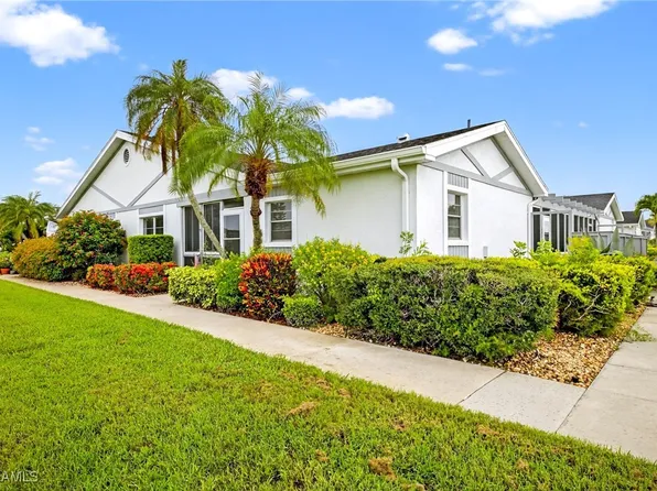 6886 Bogey Dr, Fort Myers, FL 33919