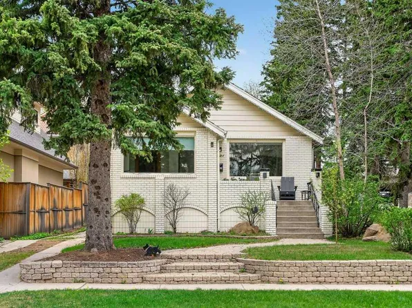 924 W 7a St NW, Calgary, AB T2M 3J3