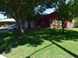 2824 Southgate Dr, Fort Worth, TX 76133