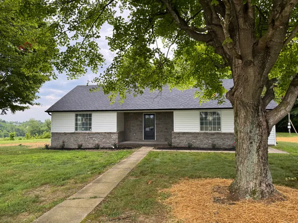 658 Richmond Rd N, Berea, KY 40403