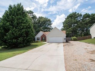 4295 Brookridge Dr, Loganville, GA 30052
