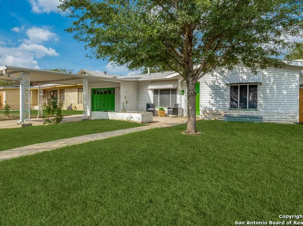 339 Edgebrook Ln, San Antonio, TX 78213