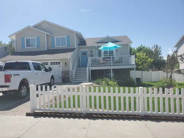 576 Maple Dr, Rexburg, ID 83440