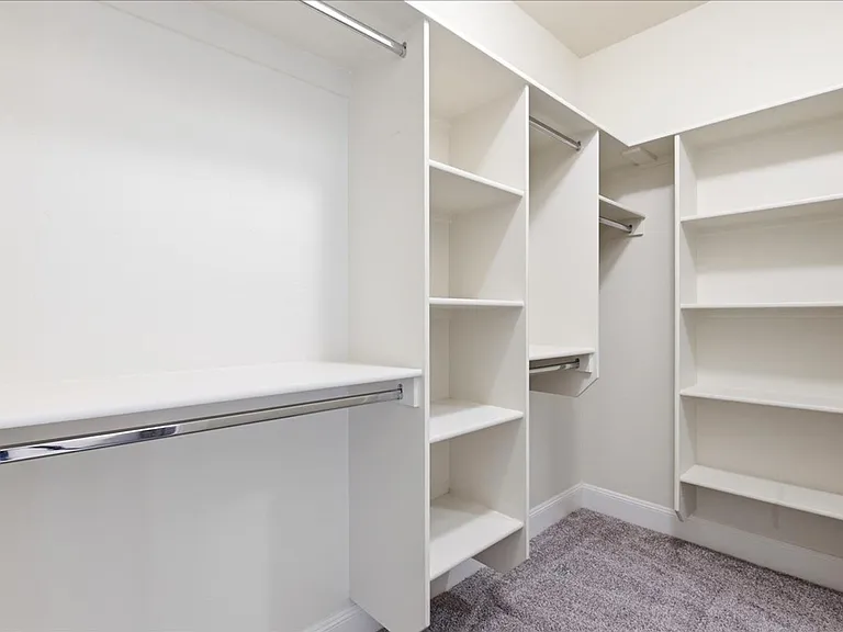 1415 E Summerheights Dr — Photo 24