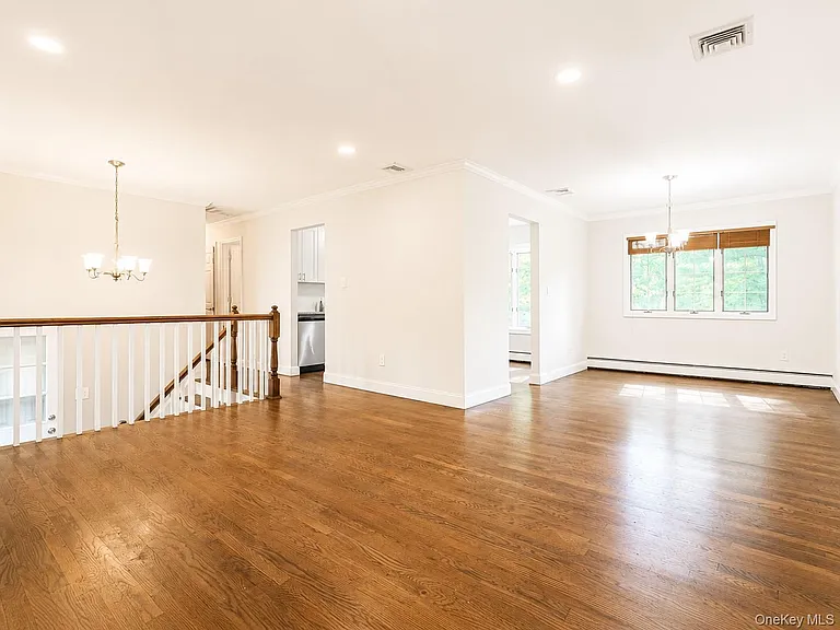 30 Clematis St — Photo 2