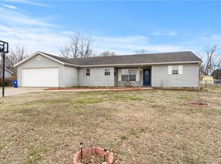 1506 Tudor St, Lowell, AR 72745