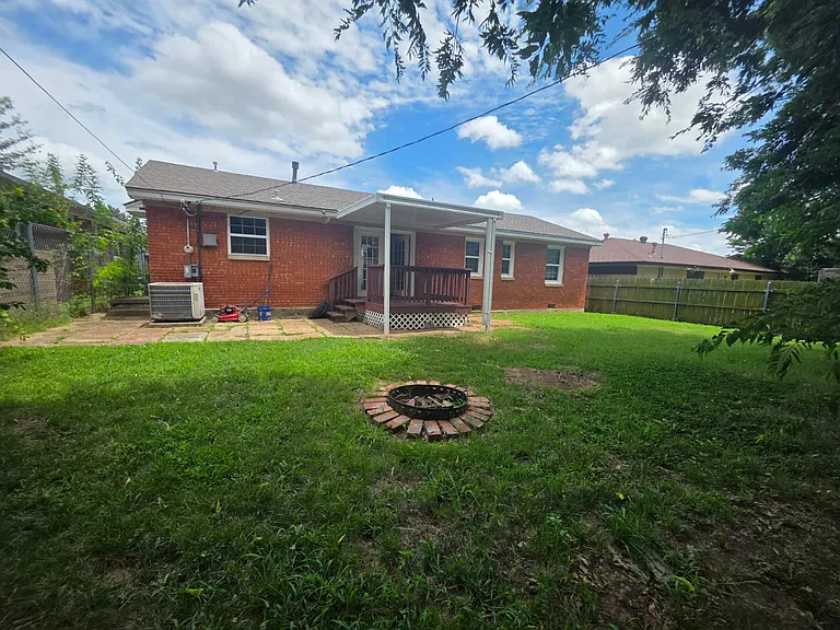 4909 N Pate Ave — Photo 4