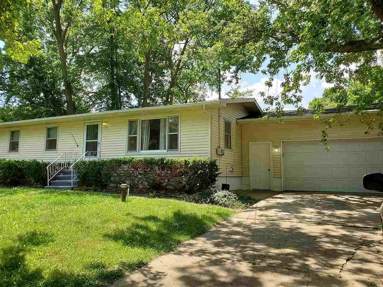 216 Fulton Blvd photo 1