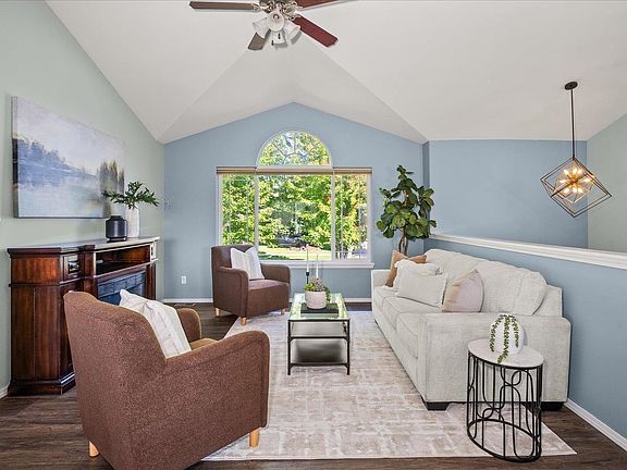 5th image of 5207 N Rees Rd