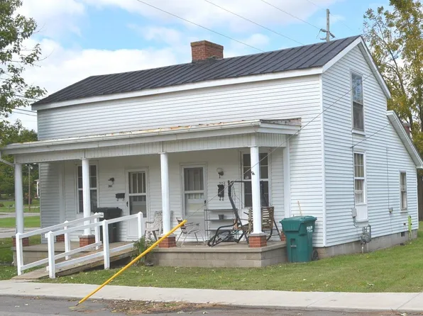 203 E Factory St, Harrodsburg, KY 40330