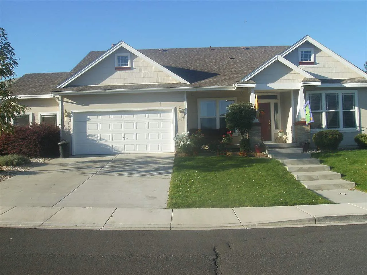 1295 White Cedar Ct photo 1
