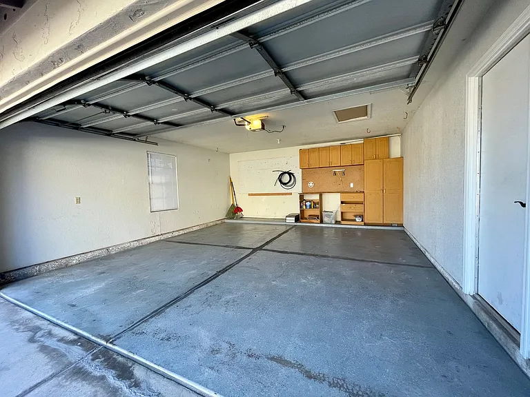 1482 W Elgin St — Photo 19