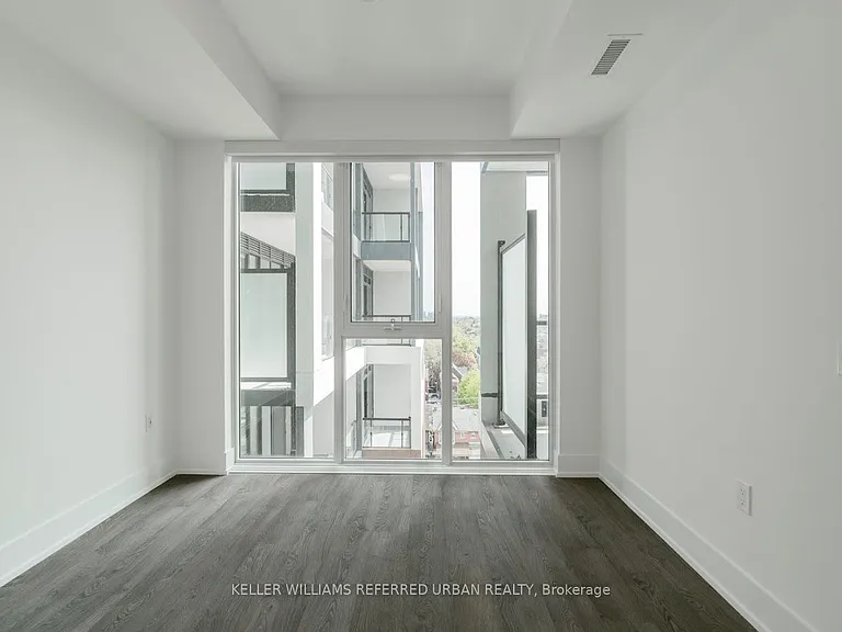 858 Dupont St #702 — Photo 21