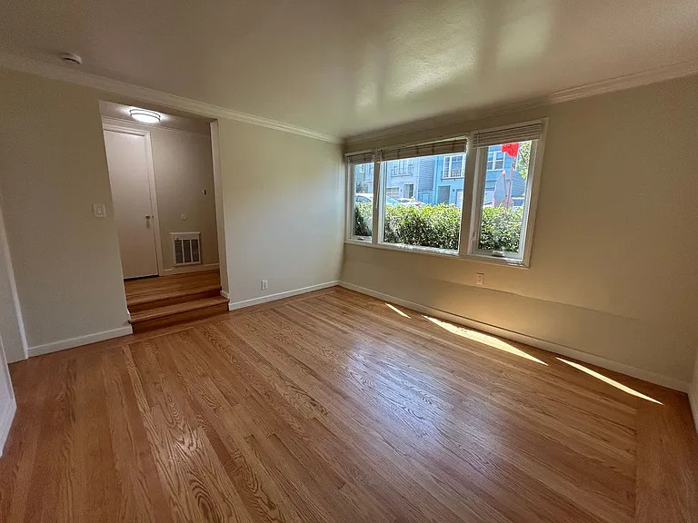 826 Anza St #7R — Photo 6
