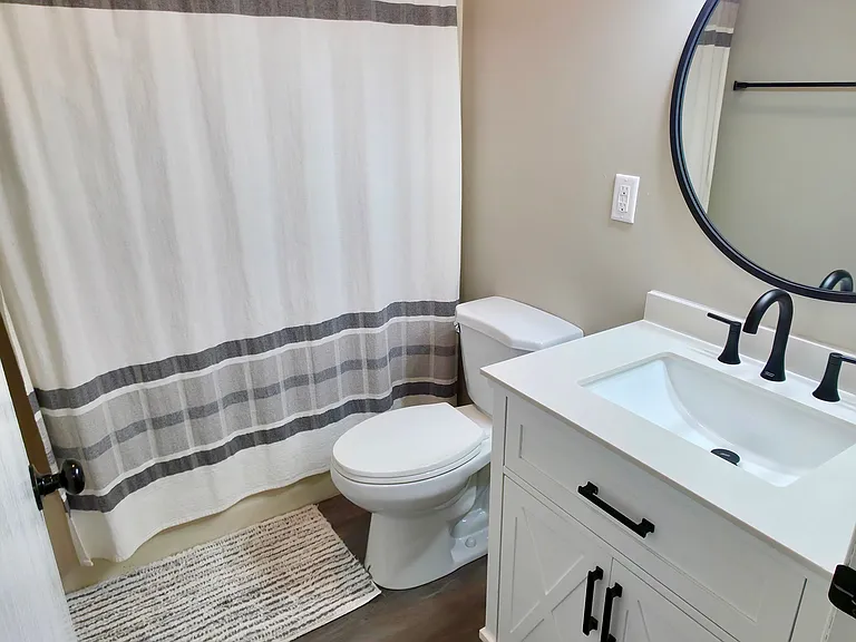 252 Randolph Rd — Photo 9