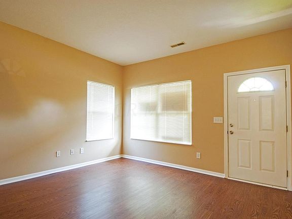 5th image of 552 Fullers Cir