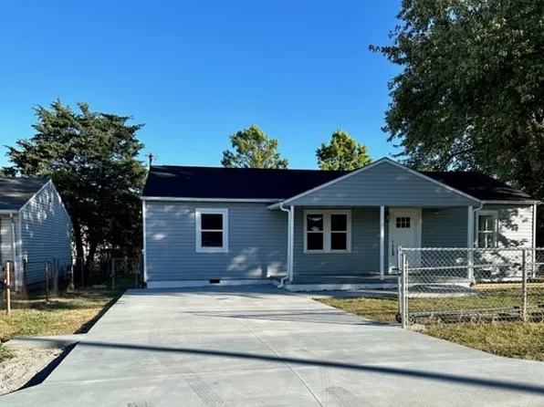 105 W 42nd St, Sand Springs, OK 74063
