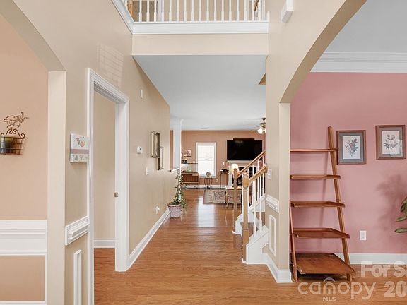 4th image of 1604 Belmont Stakes Ave