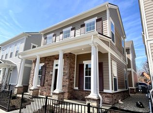 922 Templeton Dr, Carmel, IN 46032