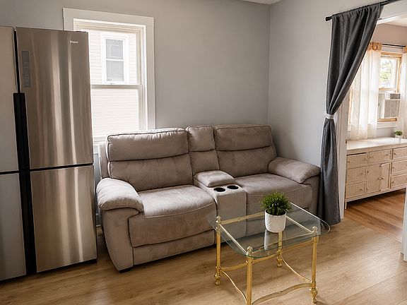 2nd image of 18 Washington Ave #2