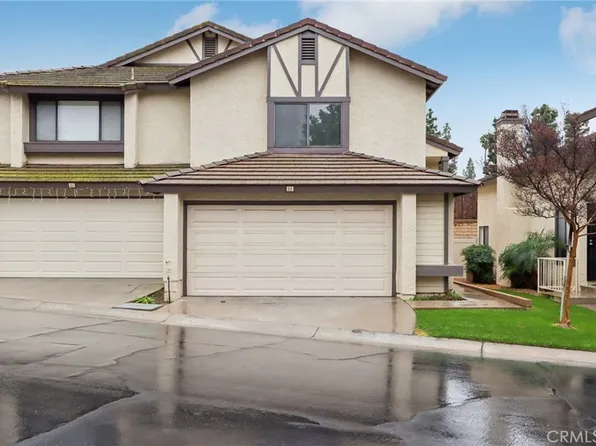 5050 Canyon Crest Dr APT 22, Riverside, CA 92507