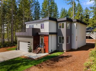 190 E Hemlock Ln, Union, WA 98592