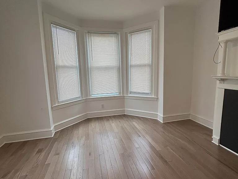2301 W Cumberland St — Photo 22