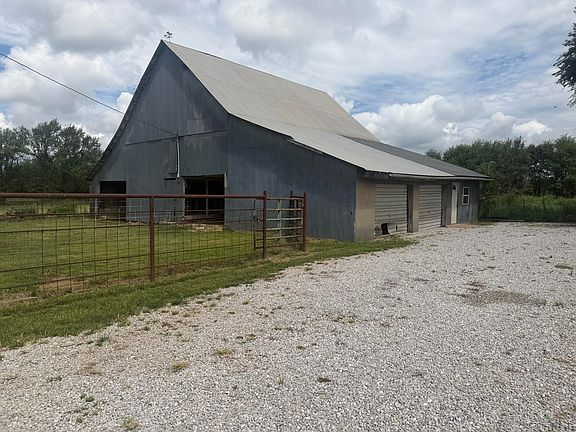 4th image of 1068 E Us Highway 160