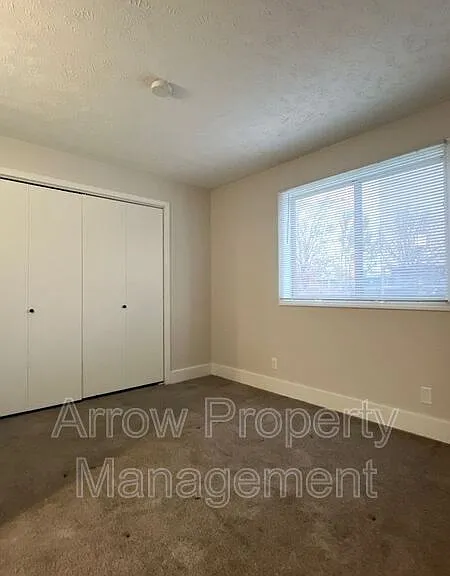 1429 N 34th St #4 — Photo 9