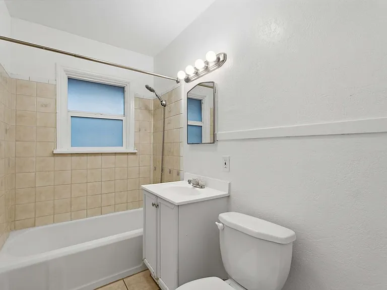2736 Madison Ave — Photo 26