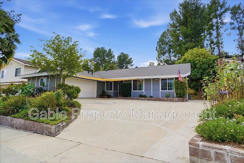 1st image of 27277 Garza Dr