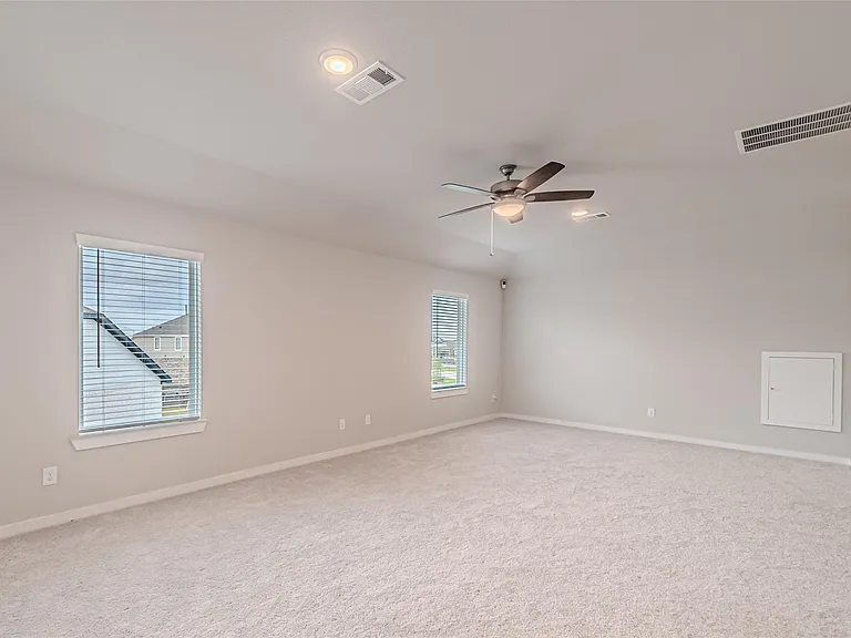 21606 Wave Hollow Dr — Photo 32