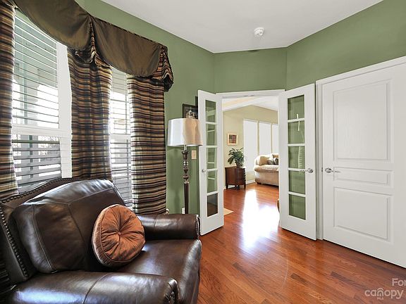 5th image of 17557 Hawks View Dr
