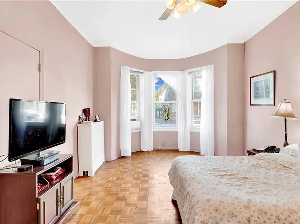 370 85th Street image 11 of 36