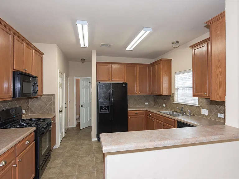 10509 Wylie Dr #338 — Photo 14