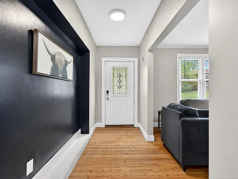 1091 Purcell Ave — Photo 6