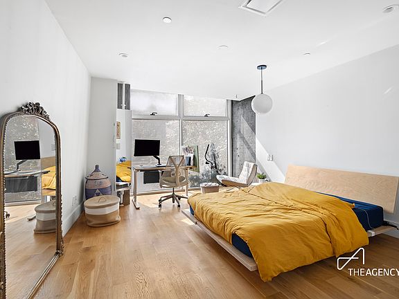4th image of 115 Norfolk St APT 301