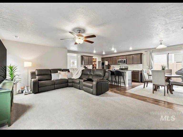 7662 S Sea Breeze Way — Photo 6