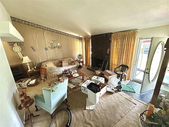 3rd image of 3075 Newgate Dr